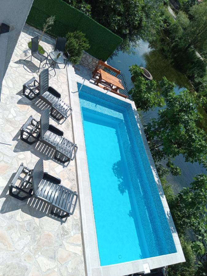 Vinarija "Delmo" Apartments Trebinje Exterior foto